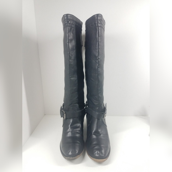 Two Lips Black Knee High Heeled Boots - Picture 2 of 13